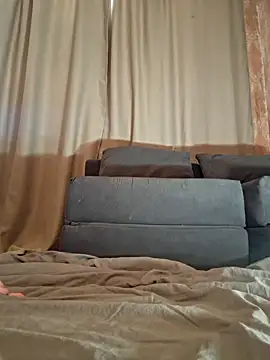 LikaFurr online show from November 2025 11:34:01 AM