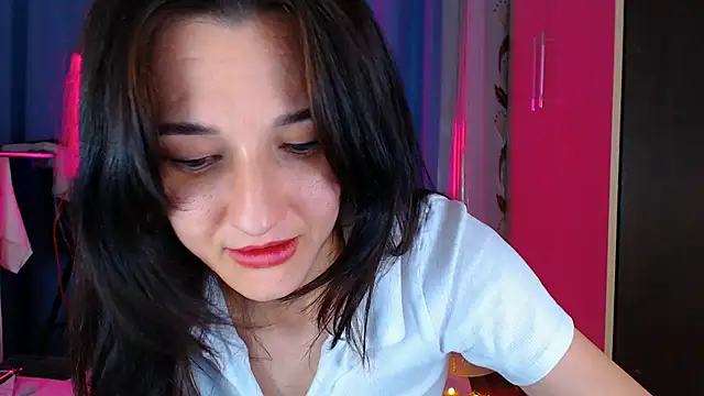 Snapshot of Dorotty_ chatting on November 2025 12:24:02 AM Dorotty online show from November 2025 12:24:02 AM