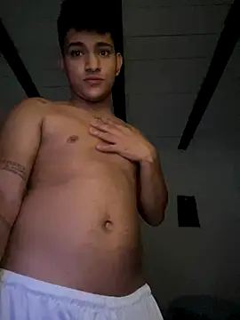 Snapshot of niall_falconn chatting on November 2025 04:34:02 PM niall falconn online show from November 2025 04:34:02 PM