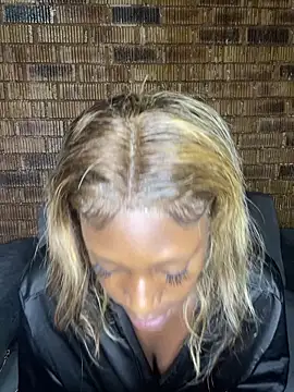 SP1CY MOMMY online show from December 2025 02:00:02 PM