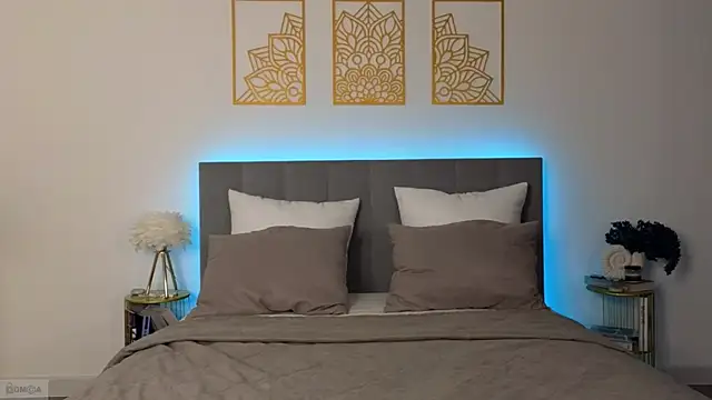 Snapshot of adele_armass chatting on December 2025 07:44:01 PM adele armass online show from December 2025 07:44:01 PM