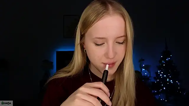 Snapshot of adele_armass chatting on January 2026 09:20:02 PM adele armass online show from January 2026 09:20:02 PM