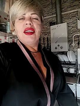 Snapshot of MilkySky chatting on November 2025 04:05:01 PM MilkySky online show from November 2025 04:05:01 PM