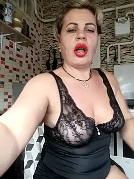 Snapshot of MilkySky chatting on December 2025 10:37:02 PM MilkySky online show from December 2025 10:37:02 PM