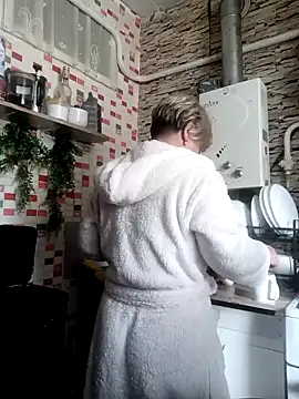 Snapshot of MilkySky chatting on February 2026 07:02:02 AM MilkySky online show from February 2026 07:02:02 AM