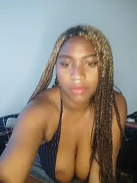 Snapshot of EvonyFoxxx chatting on December 2025 10:30:02 PM EvonyFoxxx online show from December 2025 10:30:02 PM