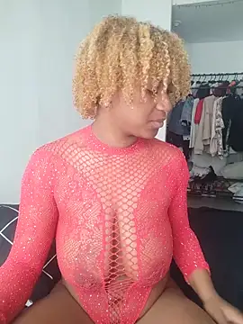 EvonyFoxxx online show from January 2026 05:04:01 PM