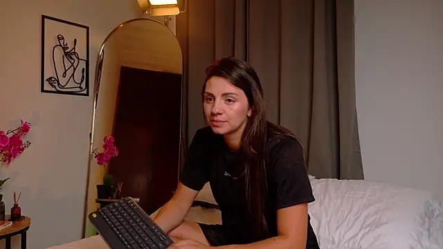 SeleneNova online show from July 2026 06:56:02 PM