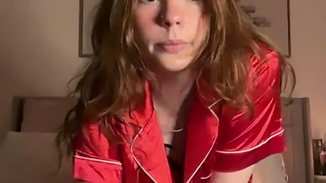 juliaraee online show from December 2025 03:44:02 AM