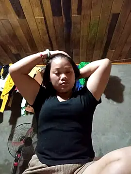 mai-mai22 online show from October 2025 07:04:02 PM