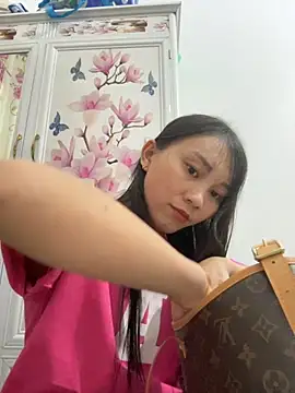 Amino-Suca online show from November 2025 05:46:01 PM