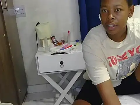 Snapshot of baddiemine05 chatting on November 2025 12:59:01 PM baddiemine05 online show from November 2025 12:59:01 PM