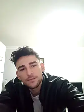 yasinesra757  online show from December 2025 01:29:01 PM