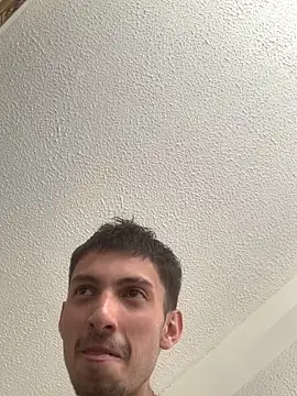 dylan drakee online show from December 2025 07:42:02 PM