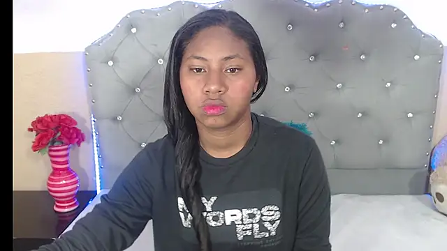 valentinavega18x online show from November 2025 03:05:02 AM