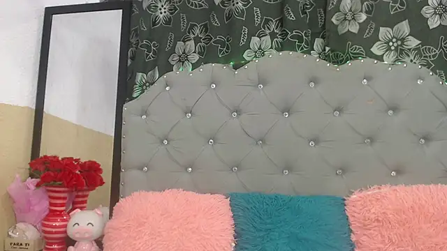 valentinavega18x online show from January 2026 04:18:02 AM