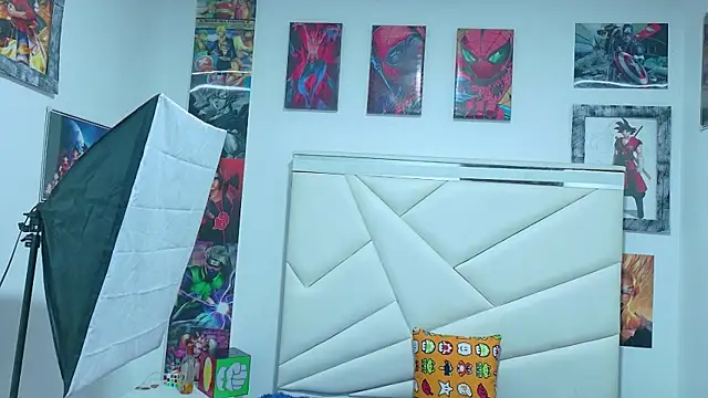 Snapshot of NICK_VERS chatting on November 2025 10:52:02 PM NICK VERS online show from November 2025 10:52:02 PM