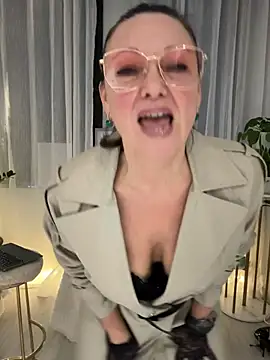 Snapshot of HotLdyllic chatting on January 2026 04:12:02 PM HotLdyllic online show from January 2026 04:12:02 PM