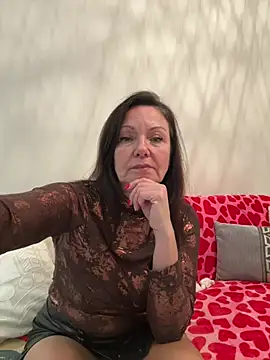 Snapshot of HotLdyllic chatting on February 2026 05:19:02 PM HotLdyllic online show from February 2026 05:19:02 PM