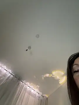 HotLdyllic online show from April 2026 03:03:01 PM