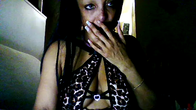 Juicyapplecandy online show from January 2026 04:05:01 AM