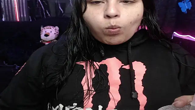 Snapshot of lehia_285 chatting on April 2026 01:20:02 PM lehia 285 online show from April 2026 01:20:02 PM