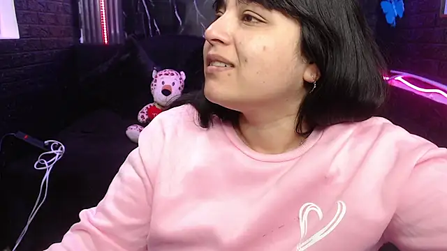 Snapshot of lehia_285 chatting on April 2026 01:06:02 PM lehia 285 online show from April 2026 01:06:02 PM