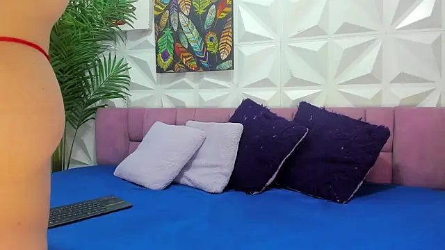 Anggie Miller online show from February 2026 09:03:02 AM