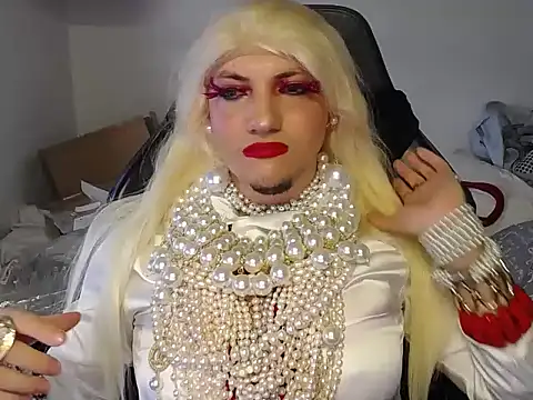 VanesaCrossic online show from December 2025 09:14:01 AM