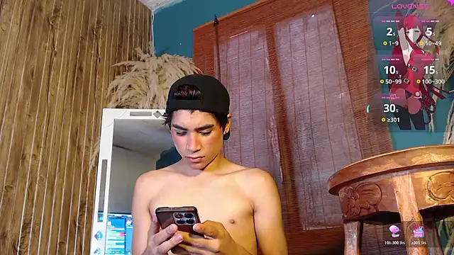 Leo Glow online show from February 2026 01:06:02 PM