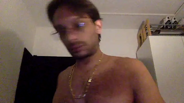Zaskeee online show from December 2025 08:35:01 PM