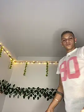 Snapshot of Dylams_maja chatting on February 2026 08:47:01 PM Dylams maja online show from February 2026 08:47:01 PM