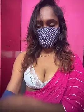 Snapshot of Queen-dhivya chatting on November 2025 05:24:02 PM Queen-dhivya online show from November 2025 05:24:02 PM