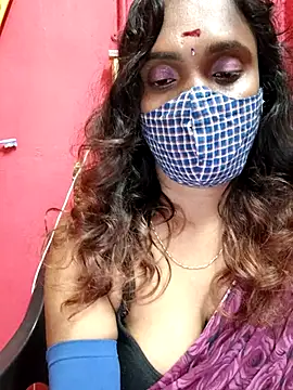 Snapshot of Queen-dhivya chatting on December 2025 04:01:02 PM Queen-dhivya online show from December 2025 04:01:02 PM