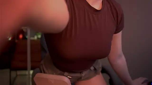 Snapshot of ElinVale chatting on January 2026 11:48:02 AM ElinVale online show from January 2026 11:48:02 AM