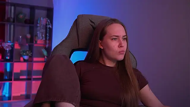 Snapshot of ElinVale chatting on January 2026 11:59:02 AM ElinVale online show from January 2026 11:59:02 AM