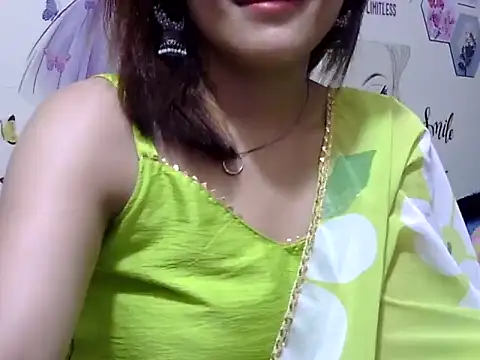 maira 33 online show from April 2026 11:30:02 AM