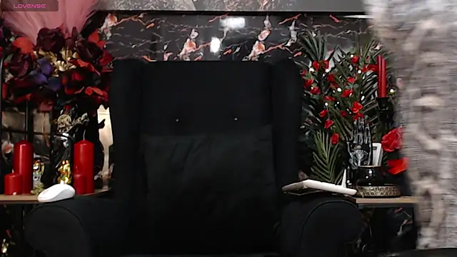 Snapshot of DominatrixEve chatting on January 2026 04:11:01 PM DominatrixEve online show from January 2026 04:11:01 PM