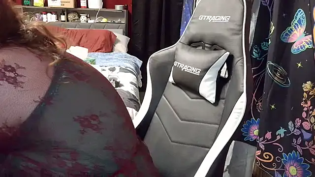 Amberstardusk online show from December 2025 03:07:01 PM