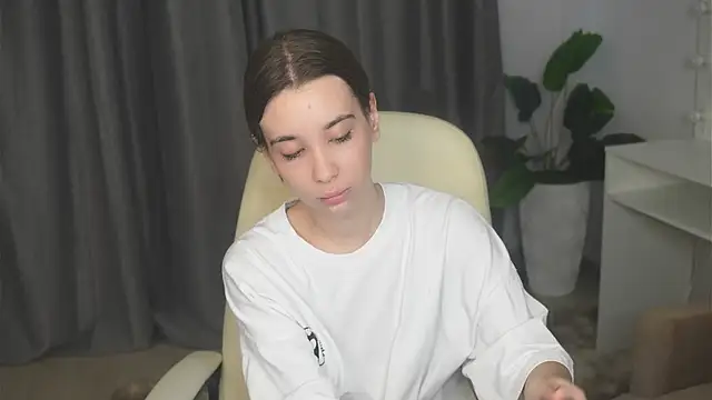 JacalynSchreiber online show from November 2025 11:42:02 AM