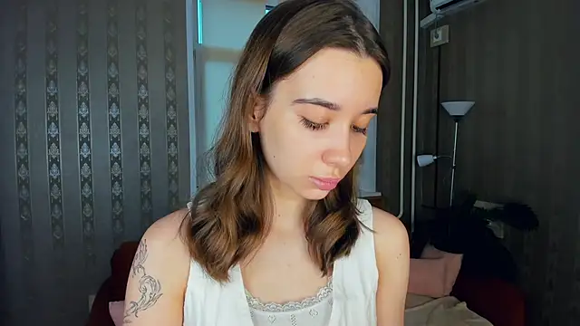 JacalynSchreiber online show from November 2025 09:03:01 AM