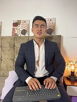 Chris Clarck online show from January 2026 08:33:01 PM