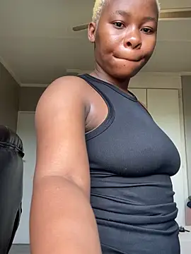 MiyaXo2 online show from November 2025 12:05:02 PM