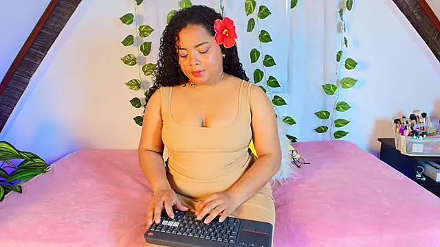 alanaa gomezz online show from May 2026 06:39:01 PM