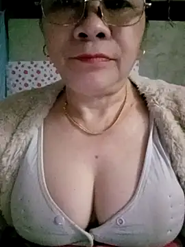 small-house123 online show from February 2026 11:58:02 PM