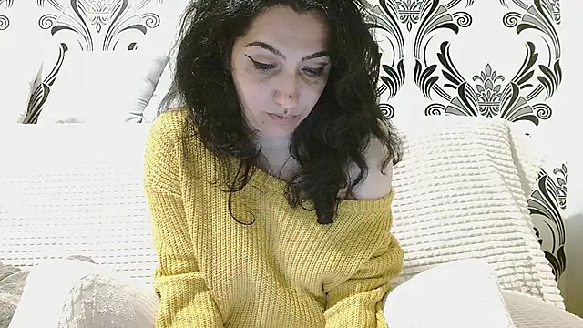 Snapshot of CharmingPearl chatting on March 2026 08:02:01 PM CharmingPearl online show from March 2026 08:02:01 PM