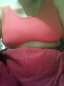 Snapshot of Tina_250 chatting on May 2026 08:03:02 PM Tina 250 online show from May 2026 08:03:02 PM