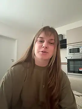 LisaFreierxx online show from August 2026 03:03:02 PM