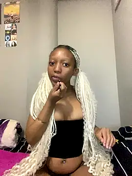 Snapshot of Freaky-E chatting on November 2025 11:38:02 PM Freaky-E online show from November 2025 11:38:02 PM