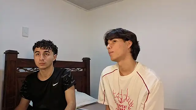 Snapshot of Raven_Eclipse chatting on November 2025 09:15:01 PM Raven Eclipse online show from November 2025 09:15:01 PM